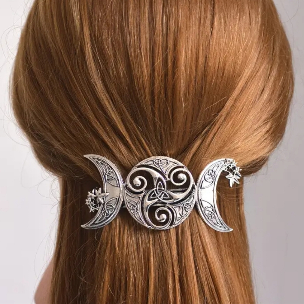 Celtic Triquetra Hair Clip - Picture 2 of 6